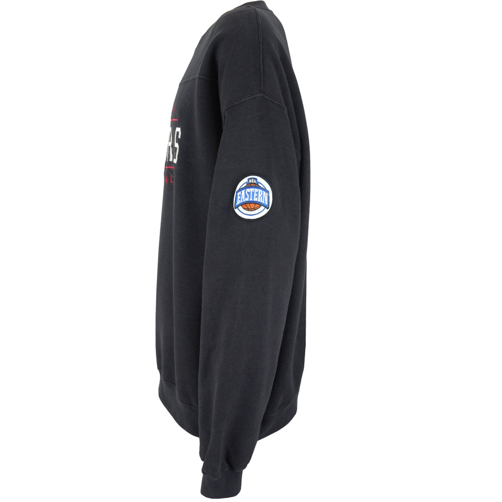 NBA (CSA) - Philadelphia 76ers Embroidered Sweatshirt 1990s X-Large Vintage Retro Basketball