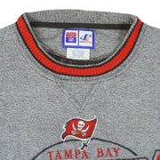 NFL (Logo Athletic) - Tampa Bay Buccaneers Embroidered Sweatshirt 1990s Large Vintage Retro Football