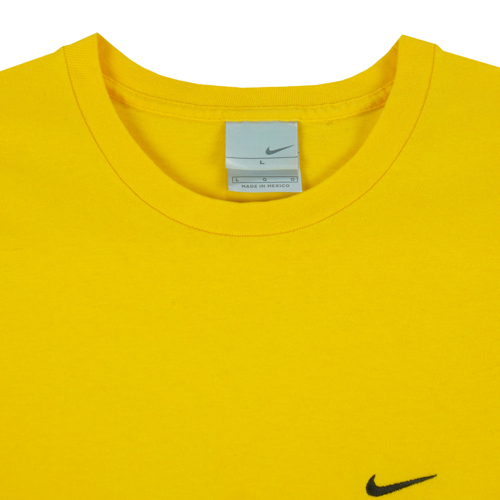 Nike - Yellow Embroidered T-Shirt 1990s Large Vintage Retro