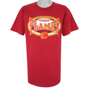 NHL (Pro Player) - Calgary Flames Spell-Out T-Shirt 1990s Large Vintage Retro Football
