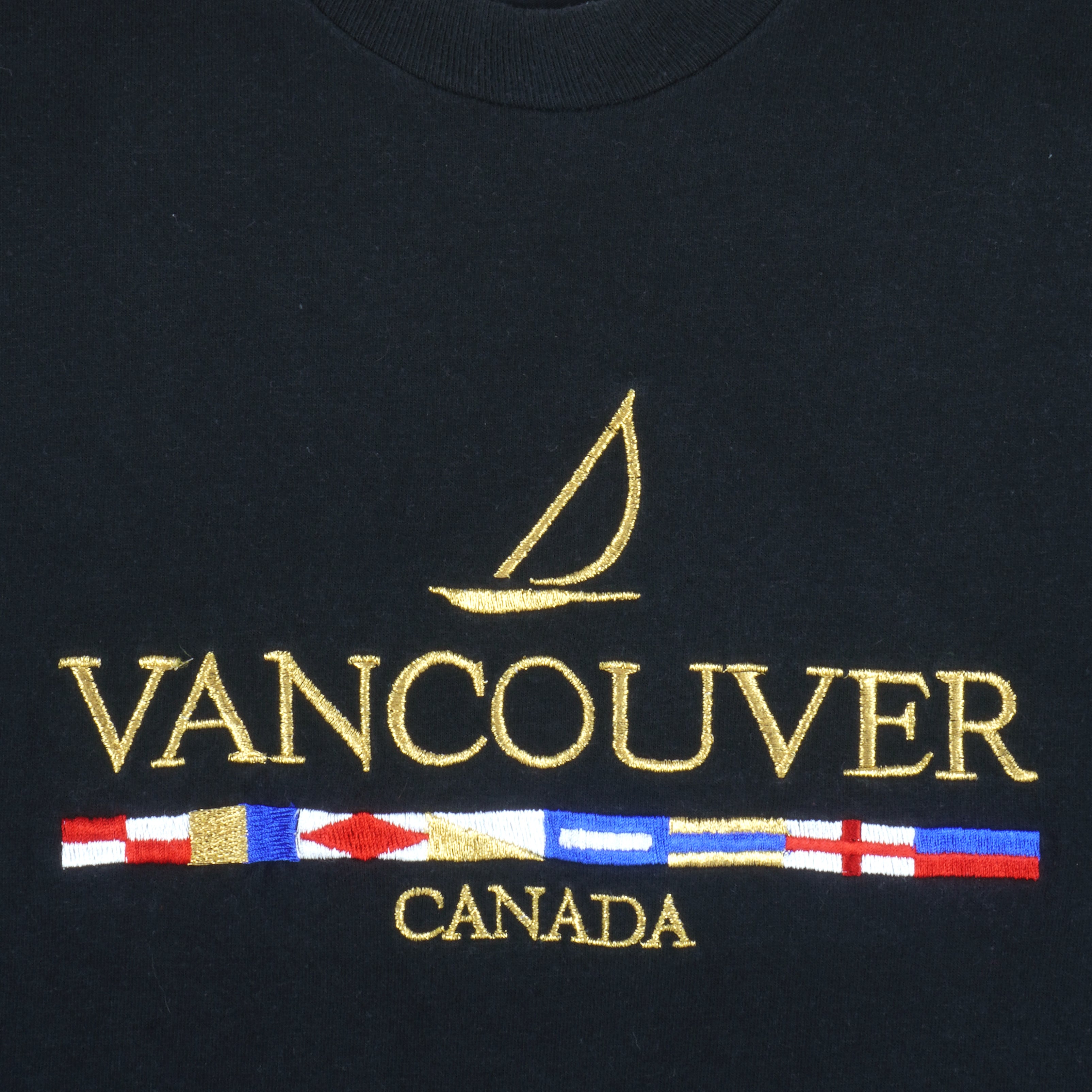 Vintage - Vancouver, Canada Embroidered T-Shirt 1990s Medium Vintage Retro