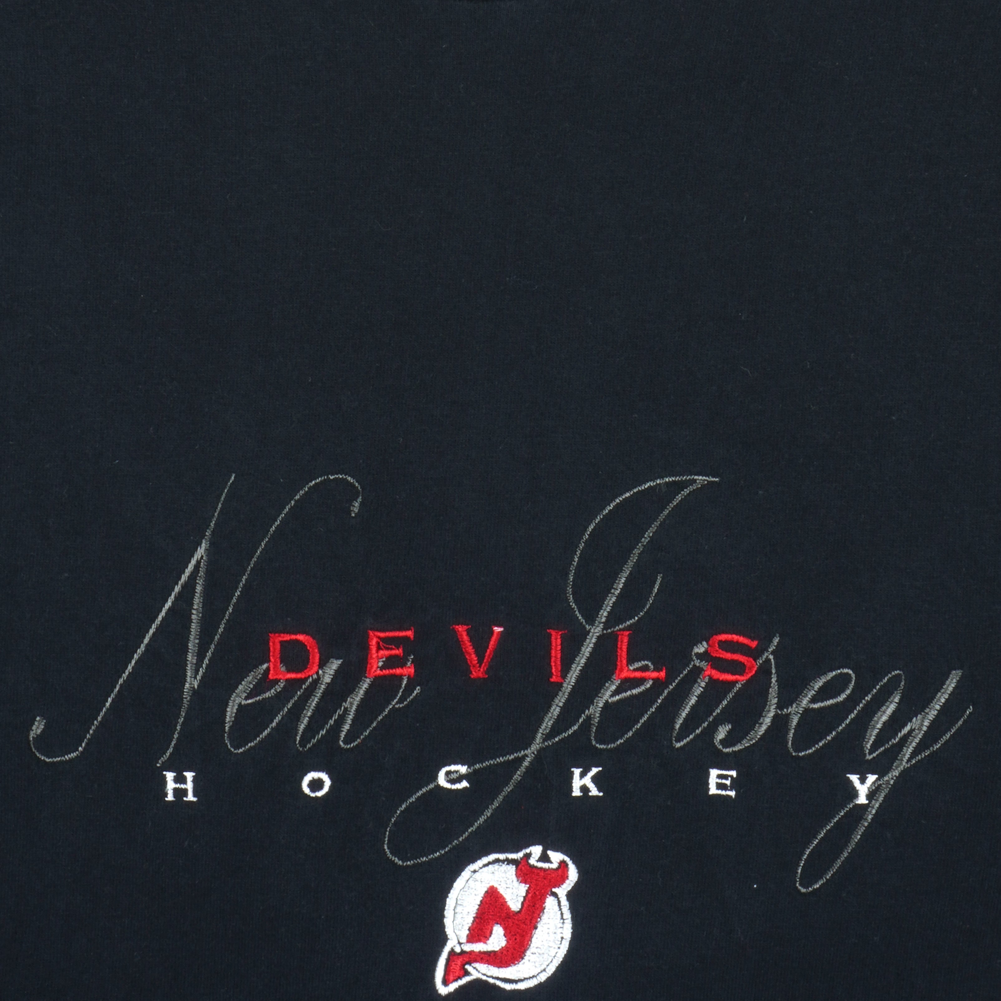 NHL - New Jersey Devils Embroidered Single Stitch T-Shirt 1990s X-Large Vintage Retro Hockey
