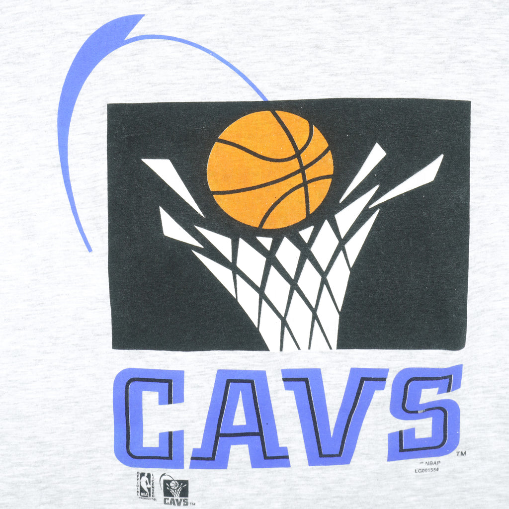 NBA (Logo Athletic) - Cleveland Cavaliers Big Logo T-Shirt 1990s Medium Vintage Retro Basketball