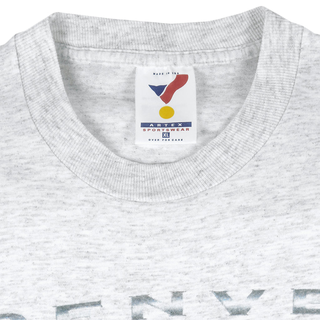 NBA (Artex) - Denver Nuggets Big Logo T-Shirt 1990s X-Large Vintage Retro Basketball