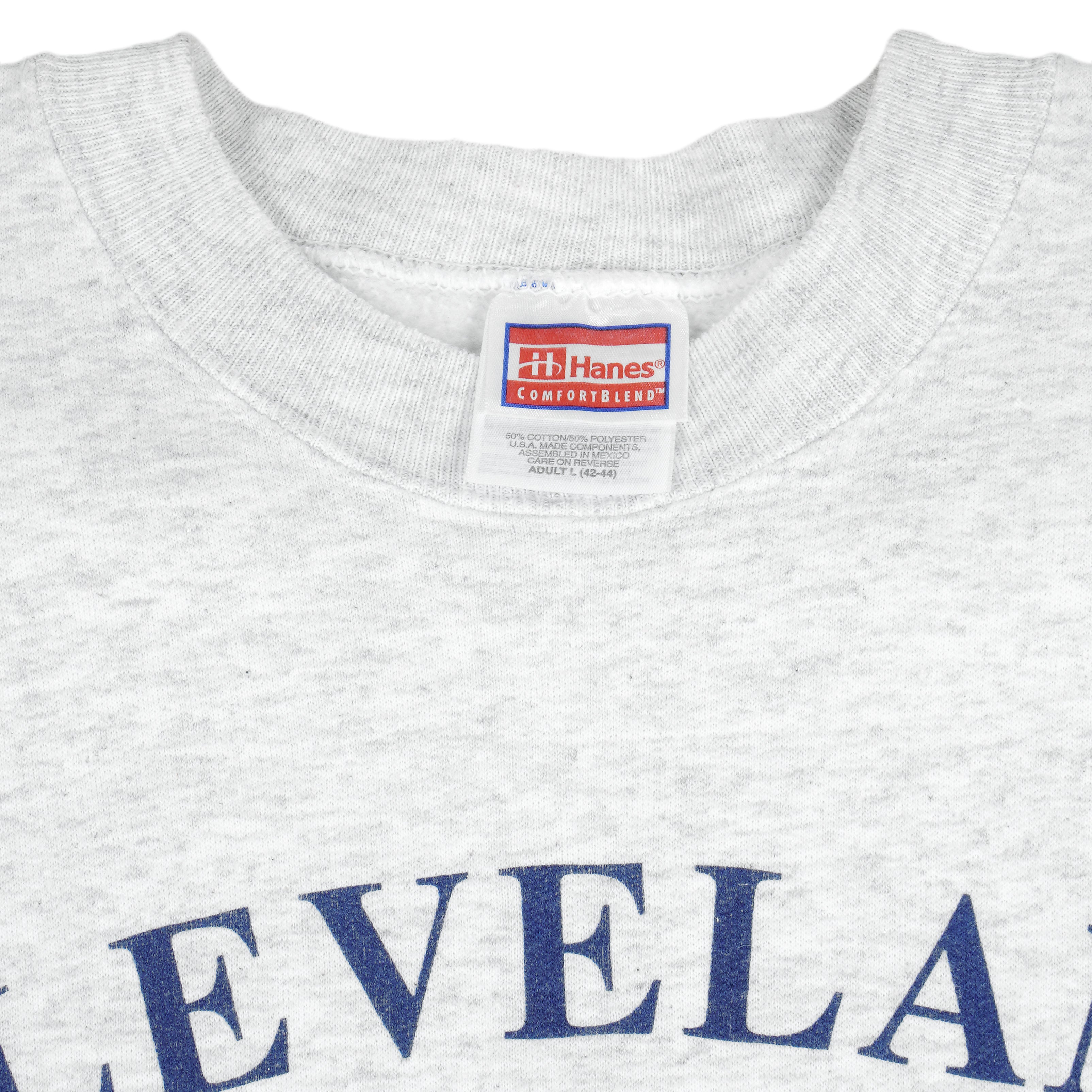 MLB (Hanes) - Cleveland Indians Crew Neck Sweatshirt 1997 Large Vintage Retro Baseball