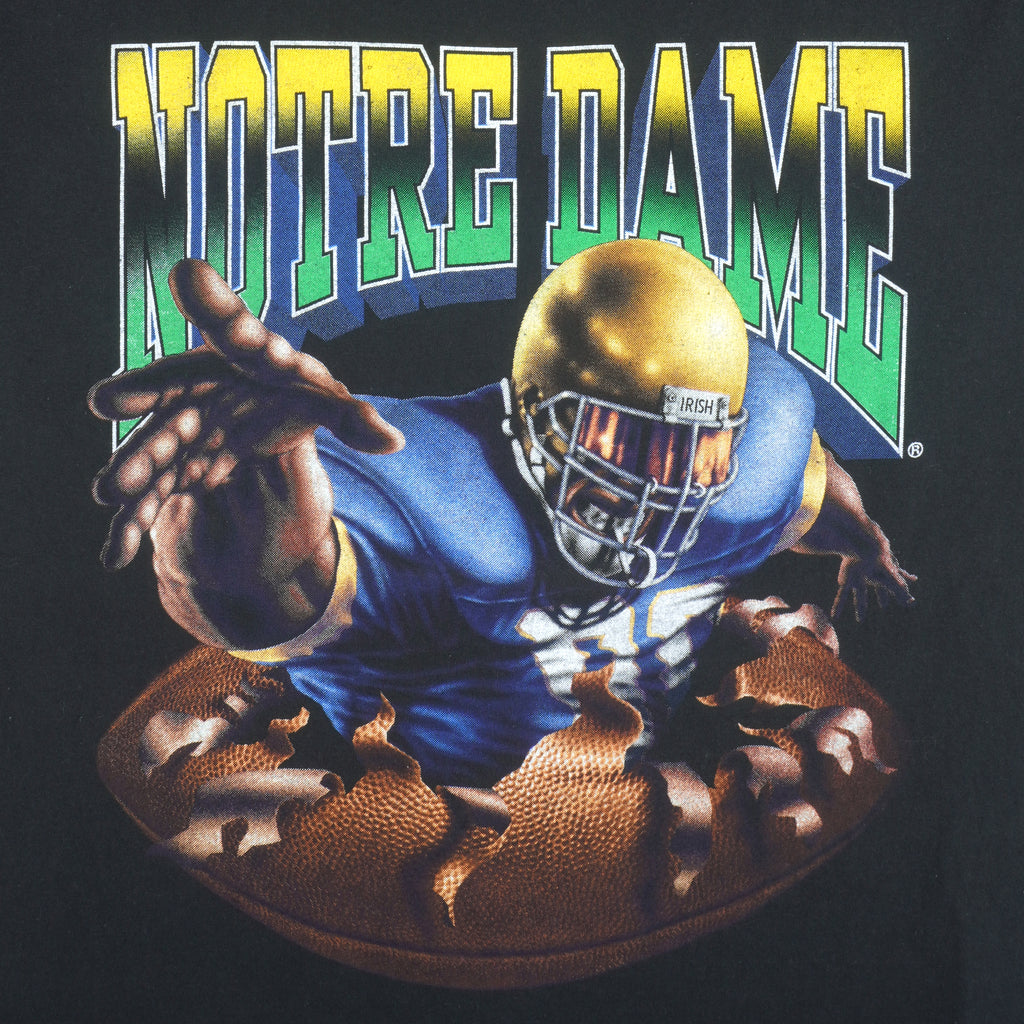 NCAA (Nutmeg) - Notre Dame Fighting Irish Breakout T-Shirt 1990s X-Large Vintage Retro College