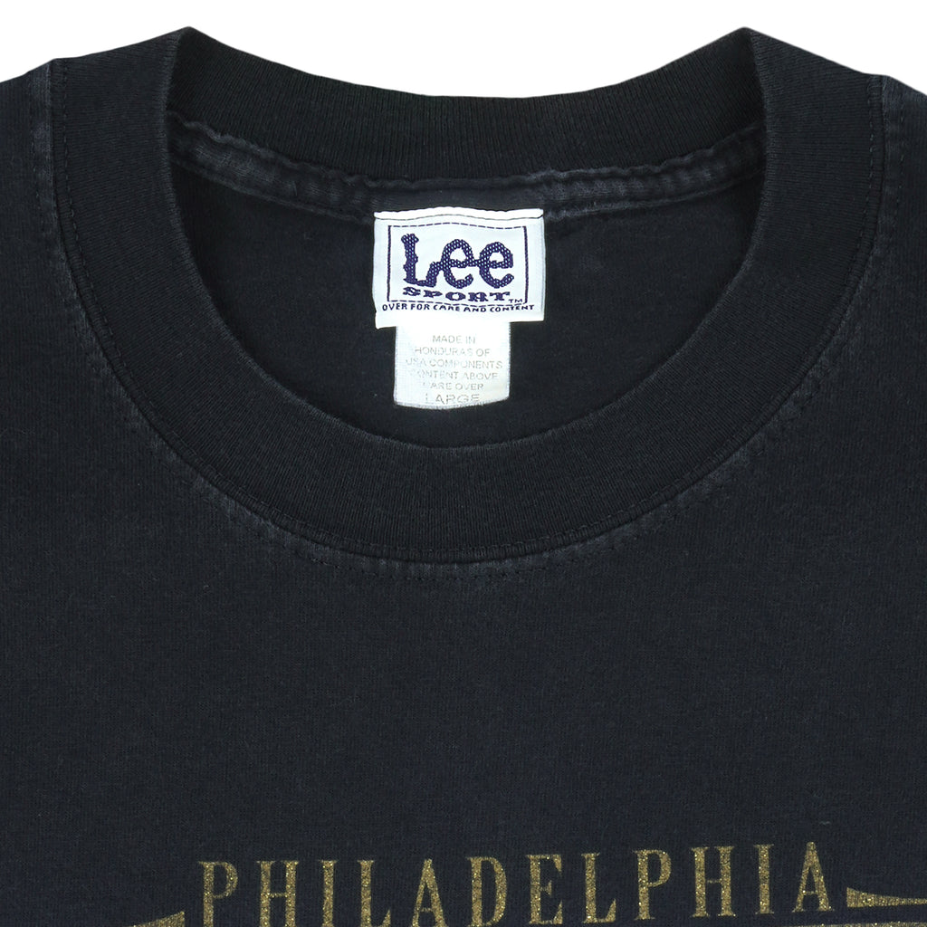 NBA (Lee) - Philadelphia 76ers Division T-Shirt 1990s Large Vintage Retro Basketball