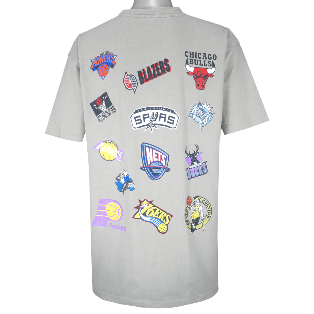 Nike - Basketball Vintage Team Logos T-Shirt 1990s XX-Large Vintage Retro Basketball