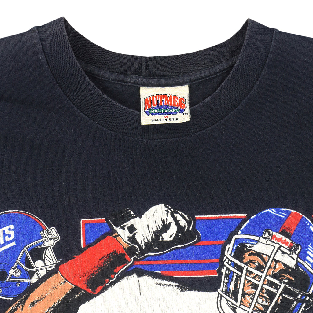 NFL (Nutmeg) - New York Giants Lawrence Taylor T-Shirt 1990s Medium Vintage Retro Football