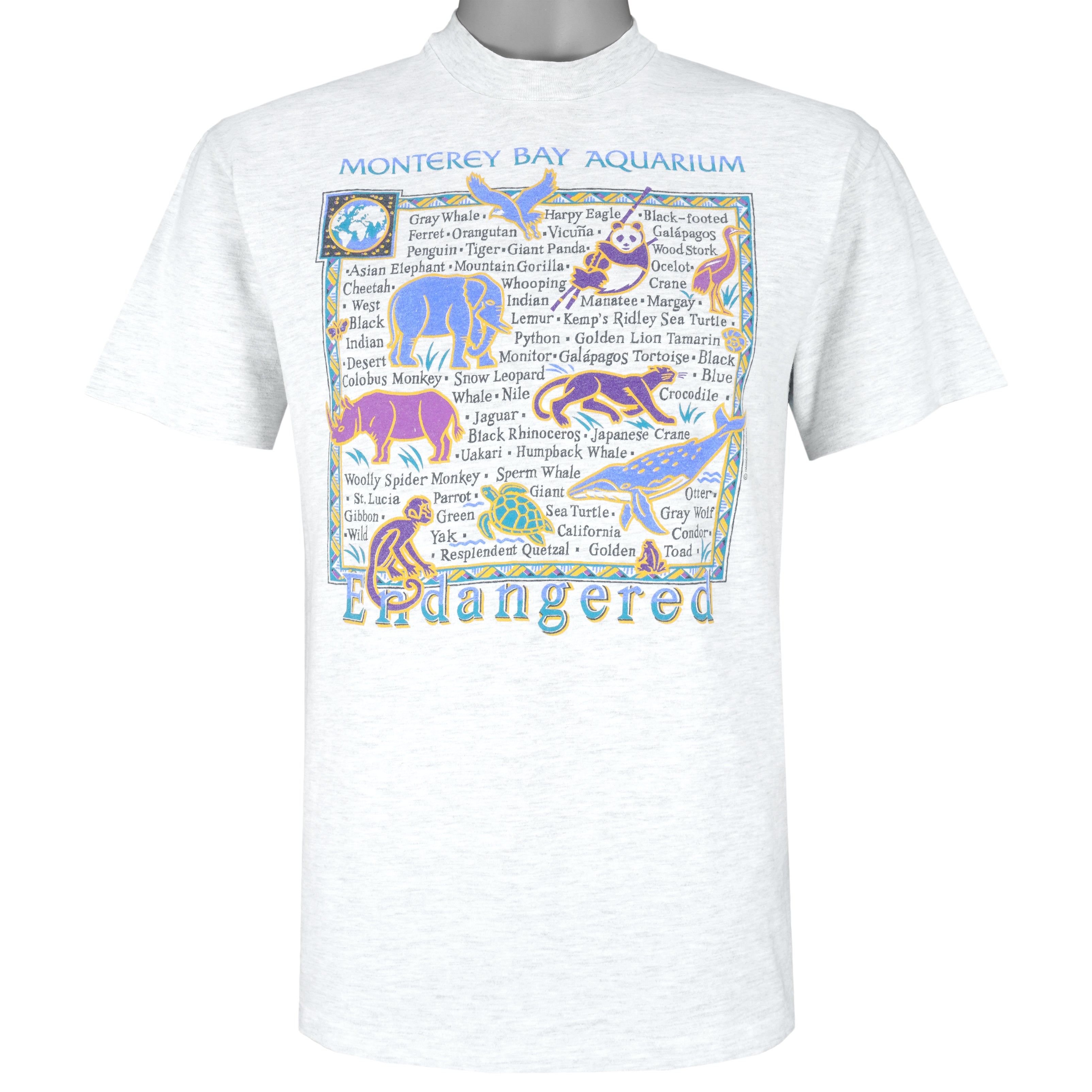 Vintage (Hanes) - Endangered Animals T-Shirt 1990s Medium Vintage Retro
