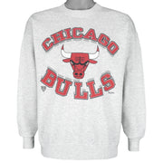 NBA (Hanes) - Chicago Bulls Big Logo Crew Neck Sweatshirt 1990s Medium Vintage Retro Basketball