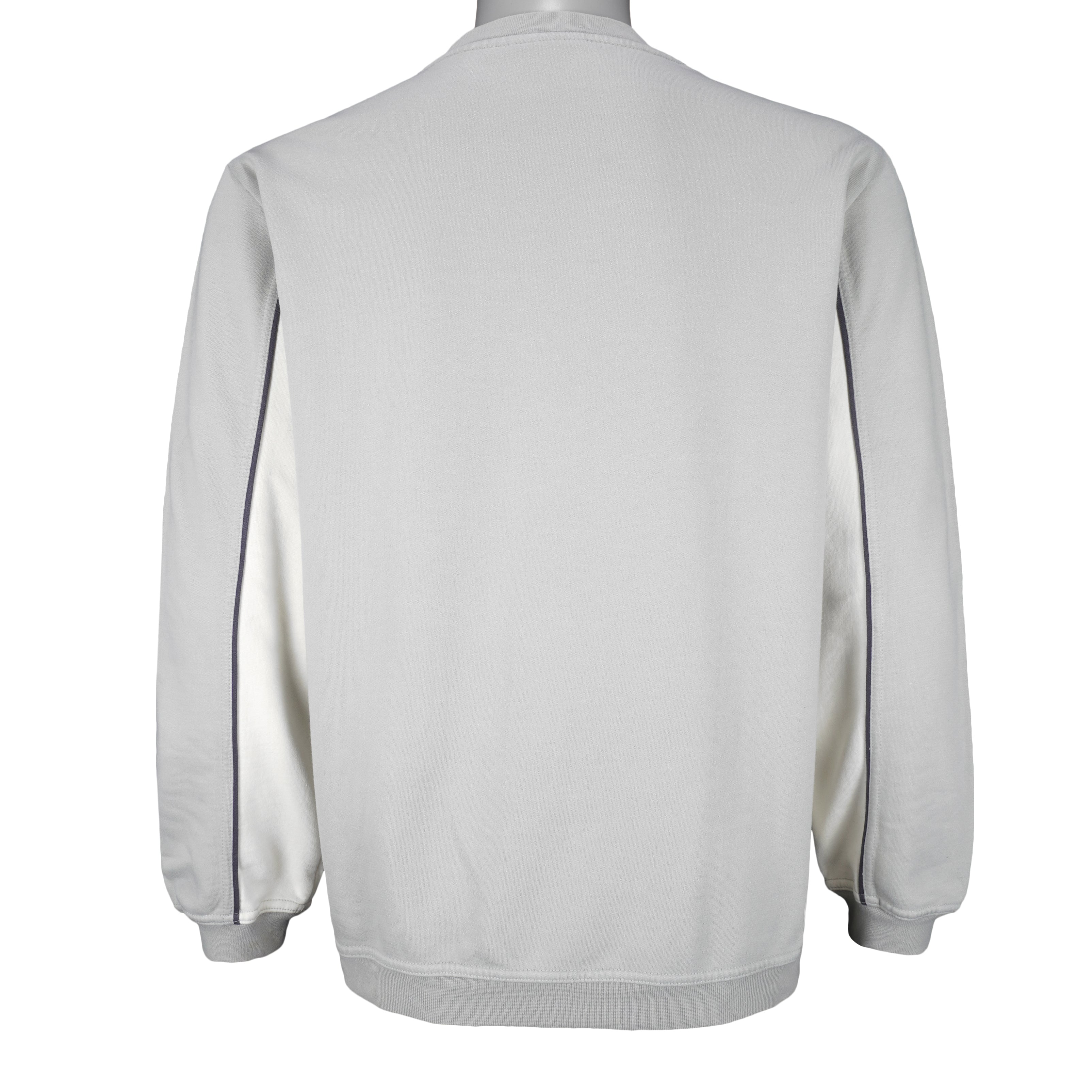 Umbro - Grey Embroidered V-Neck Sweatshirt 1990s Small Vintage Retro