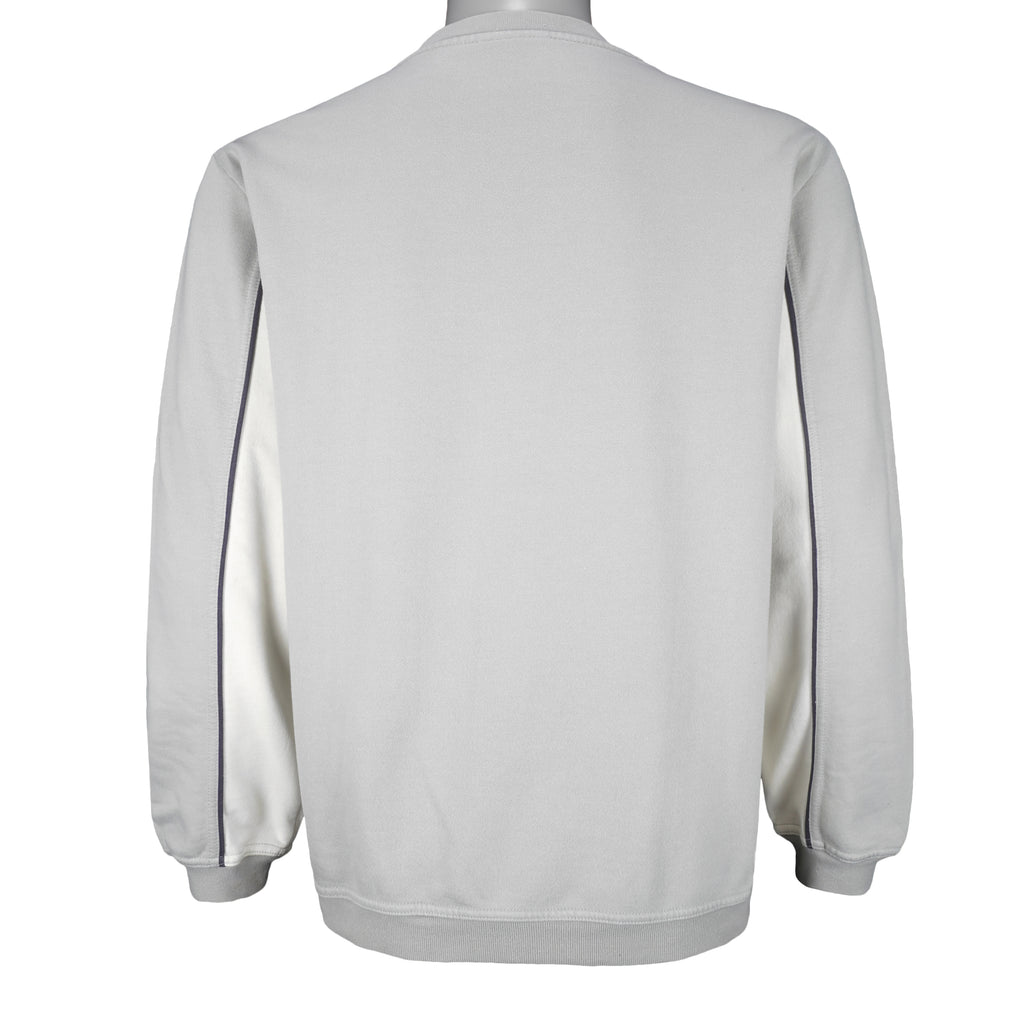 Umbro - Grey Embroidered V-Neck Sweatshirt 1990s Small Vintage Retro