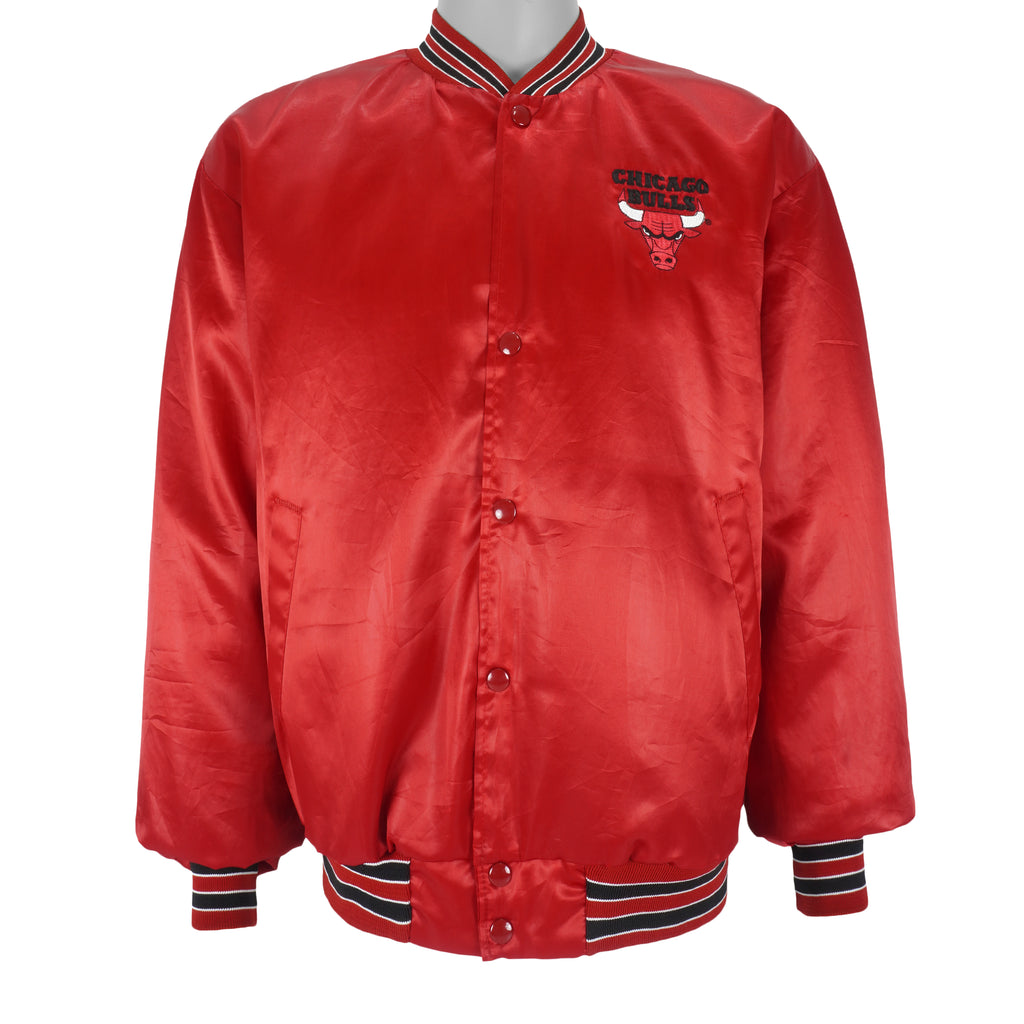 NBA (Swingster) - Red Chicago Bulls Spell-Out Satin Jacket 1990s X-Large Vintage Retro Basketball