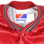 NBA (Swingster) - Red Chicago Bulls Spell-Out Satin Jacket 1990s X-Large Vintage Retro Basketball