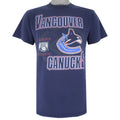 NHL (Tultex) - Vancouver Canucks Spell-Out T-Shirt 1990s Medium Vintage Retro Hockey