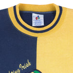 NCAA - Notre Dame Fighting Irish Embroidered Sweatshirt 1990s Medium Vintage Retro