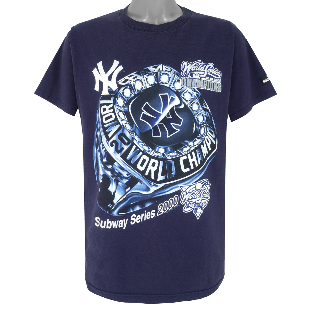 MLB (Puma) - New York Yankees, World Series Champions T-Shirt 2000 Medium Vintage Retro Baseball
