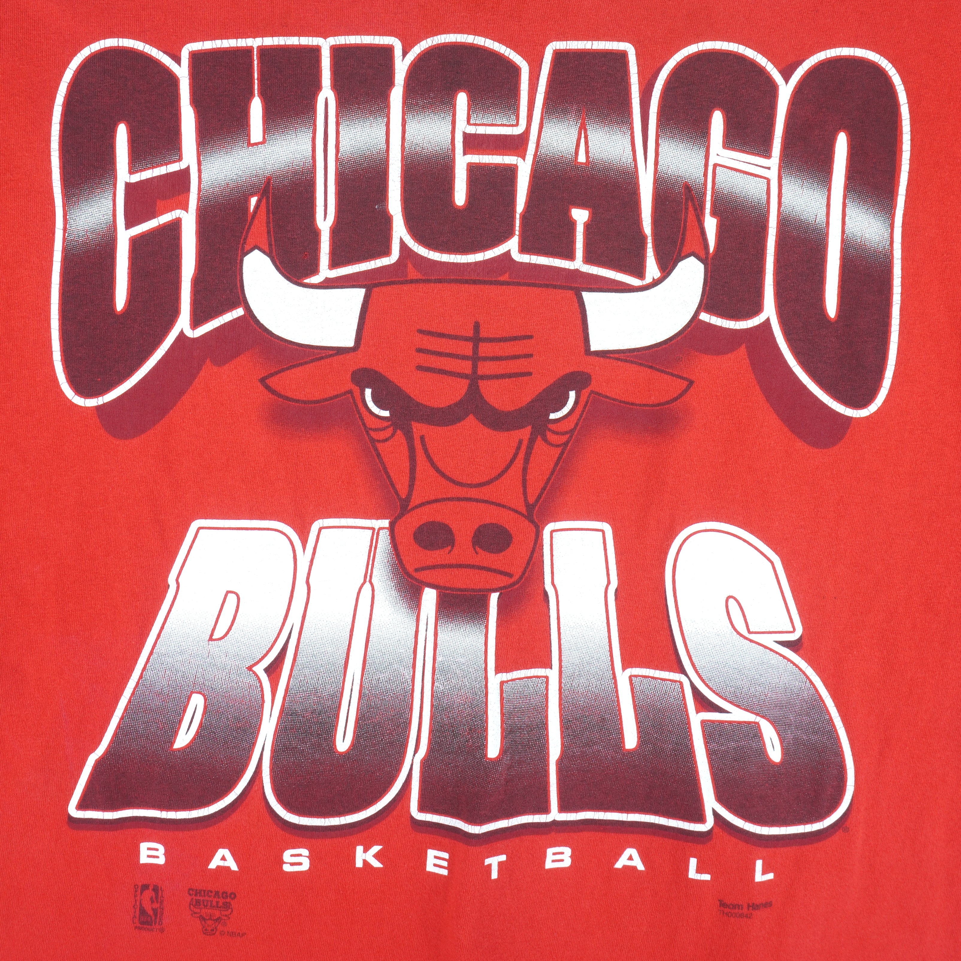 NBA (Hanes) - Red Chicago Bulls T-Shirt 1990s X-Large Vintage Retro Basketball
