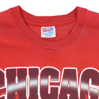 NBA (Hanes) - Red Chicago Bulls T-Shirt 1990s X-Large Vintage Retro Basketball