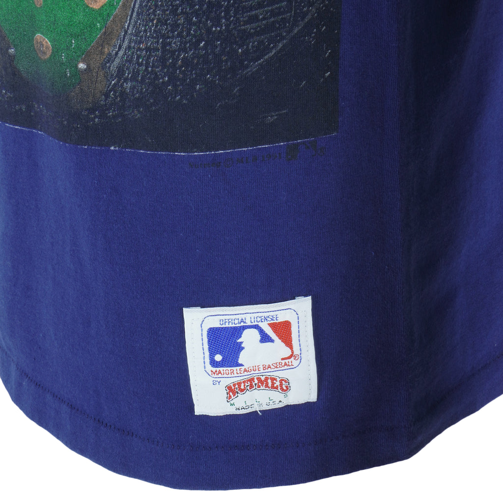MLB (Nutmeg) - Houston Astros Spell-Out T-Shirt 1990s Medium Vintage Retro Baseball