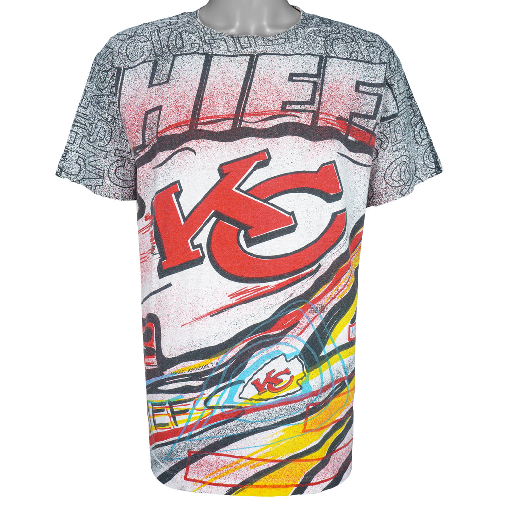 NFL (Magic Johnson Ts) - Kansas City Chiefs All Over Prints T-Shirt 1990s Medium Vintage Retro Football