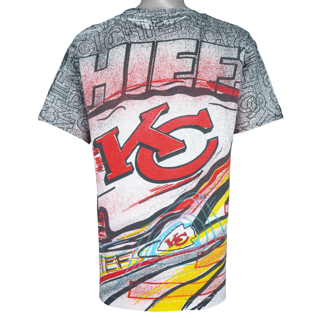 NFL (Magic Johnson Ts) - Kansas City Chiefs All Over Prints T-Shirt 1990s Medium Vintage Retro Football