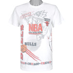 NBA (Salem) - Chicago Bulls, Aerial Assault T-Shirt 1990s Medium Vintage Retro Basketball