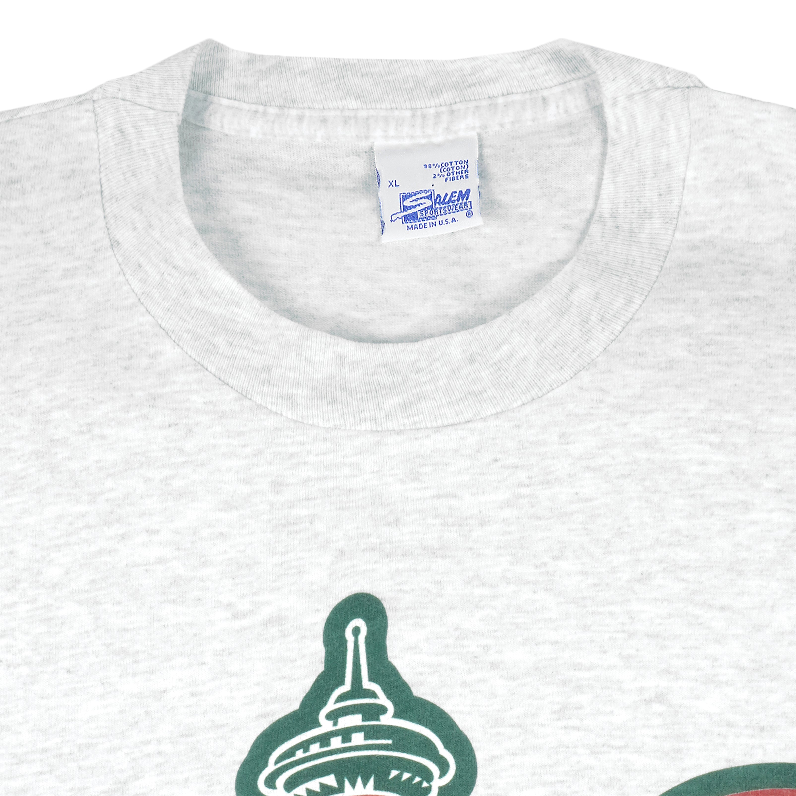 NBA (Salem) - Seattle Sonics Big Logo T-Shirt 1994 X-Large Vintage Retro Basketball