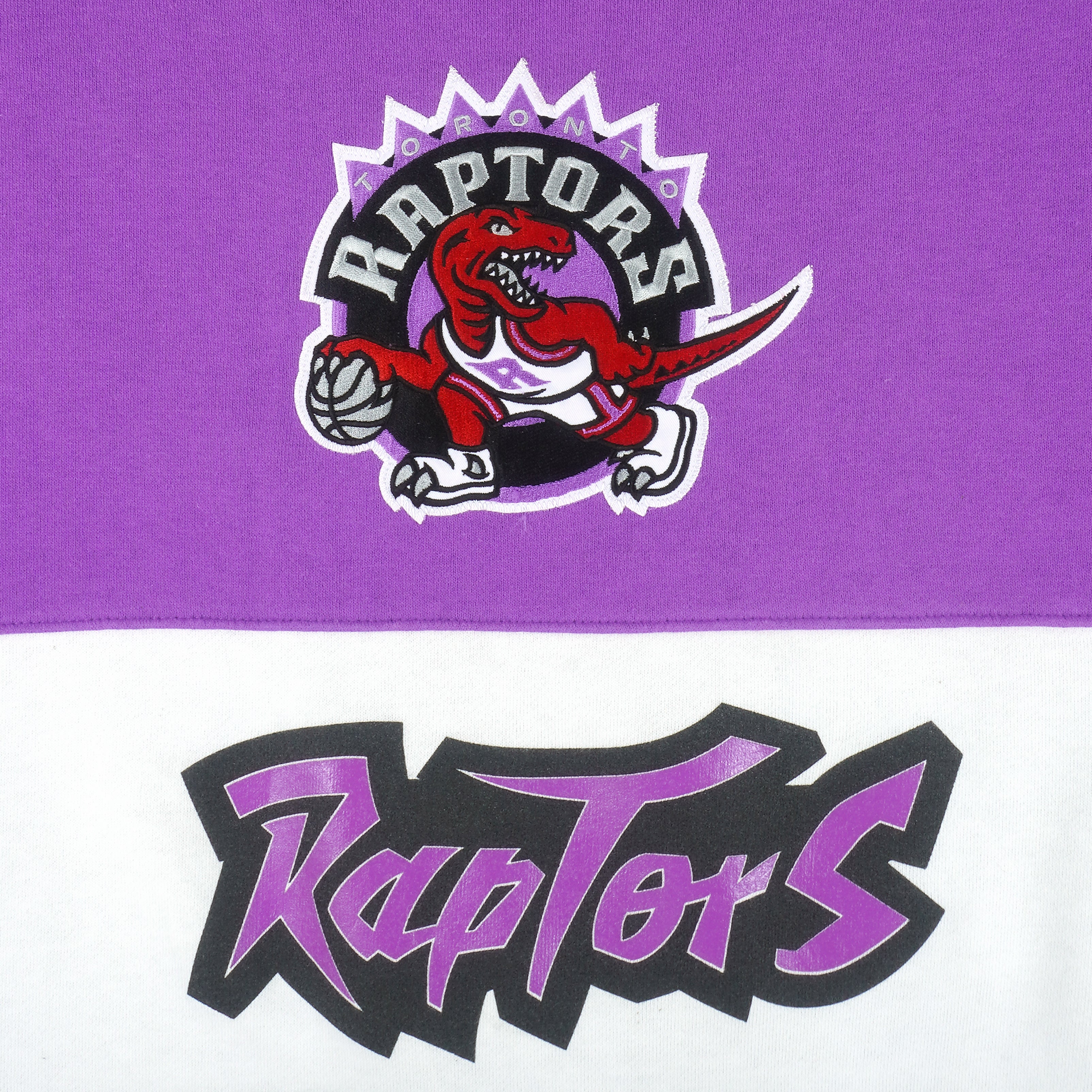 NBA (Mitchell & Ness) - Toronto Raptors Crew Neck Sweatshirt  2000s Large Vintage Retro Basketball