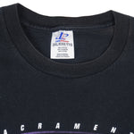 NBA (Logo Athletic) - Sacramento Kings T-Shirt 1990s XX-Large Vintage Retro Basketball