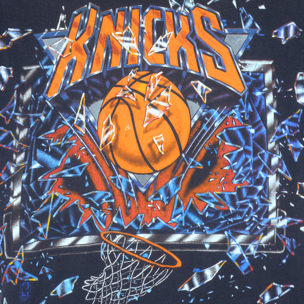 NBA (Tultex) - New York Knicks T-Shirt 1990s Medium Vintage Retro Basketball