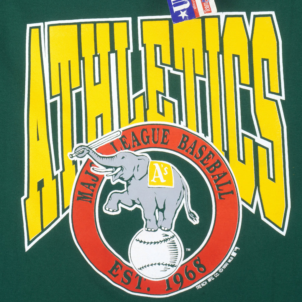 MLB (Trench) - Oakland Athletics Deadstock T-Shirt 1990 X-Large Vintage Retro BasebaMLB (Trench) - Oakland Athletics Deadstock T-Shirt 1990 X-Large Vintage Retro Baseball