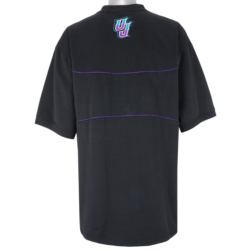 Champion - Utah Jazz Big Spell-Out T-Shirt 1990s X-Large Vintage Retro Basketball