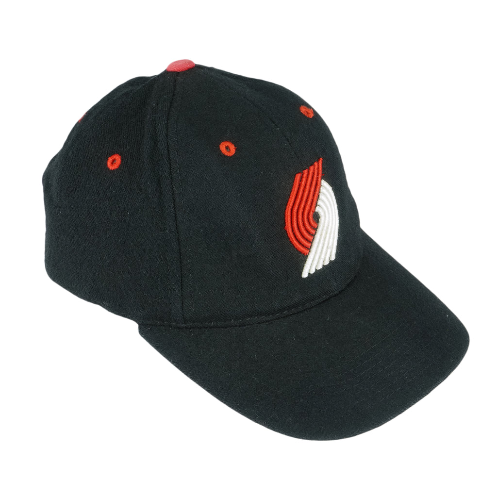 NBA (Nike) - Portland Trail Blazers Embroidered Wool Strapback Hat 1990s OSFA Vintage Retro