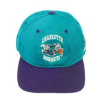 NBA (The G Cap) - Charlotte Hornets Embroidered Snapback Hat 1990s OSFA Vintage Retro Spell-Out