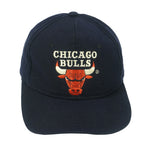 NBA (Signature) - Chicago Bulls Embroidered Fitted Hat 1990s 7-1/8 Vintage Retro