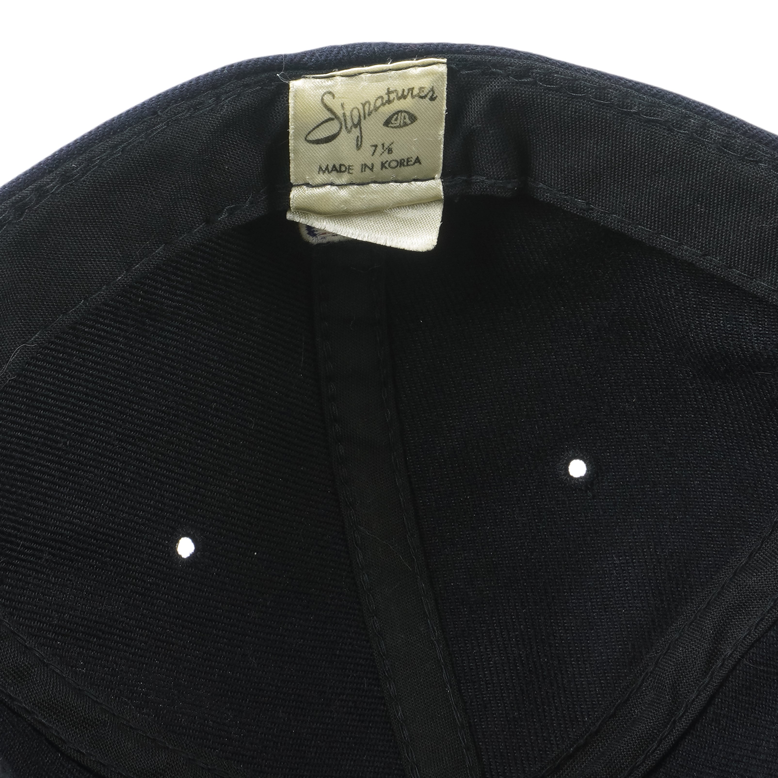 NBA (Signature) - Chicago Bulls Embroidered Fitted Hat 1990s 7-1/8 Vintage Retro