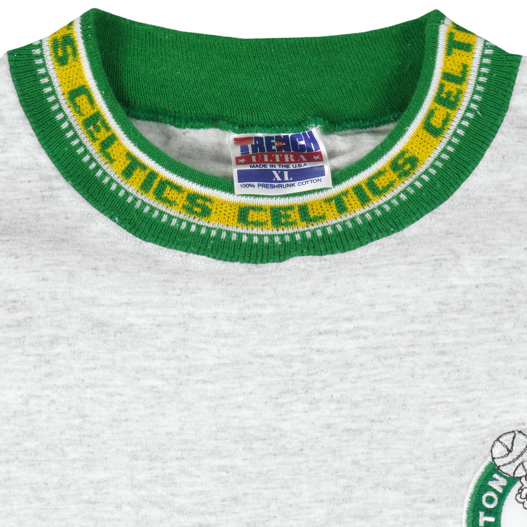 NBA (Trench) - Grey Boston Celtics T-Shirt 1990s X-Large Vintage Retro Basketball