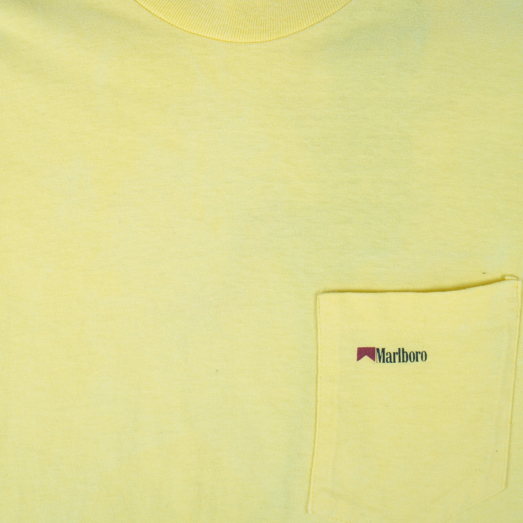 Vintage (Marlboro) - Yellow Gecko Unlimited T-Shirt 1990s X-Large Vintage Retro