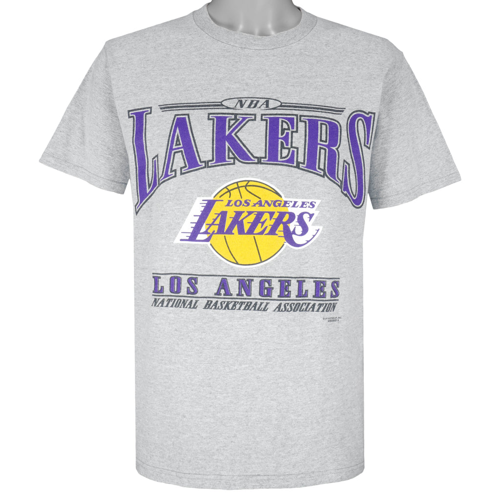 NBA (Lee)- Los Angeles Lakers Big Logo T-Shirt 1990s Medium Vintage Retro Basketball