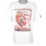 Starter - Detroit Red Wings, Steve Yzerman T-Shirt 1998 X-Large Vintage Retro Hockey