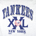 MLB (Salem) - Grey New York Yankees T-Shirt 1990 Medium Vintage Retro Baseball