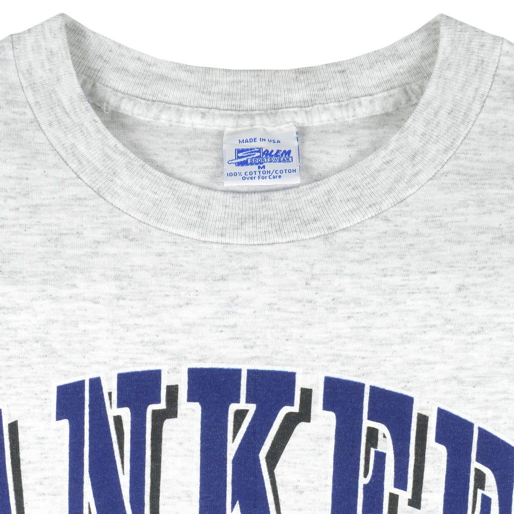 MLB (Salem) - Grey New York Yankees T-Shirt 1990 Medium Vintage Retro Baseball