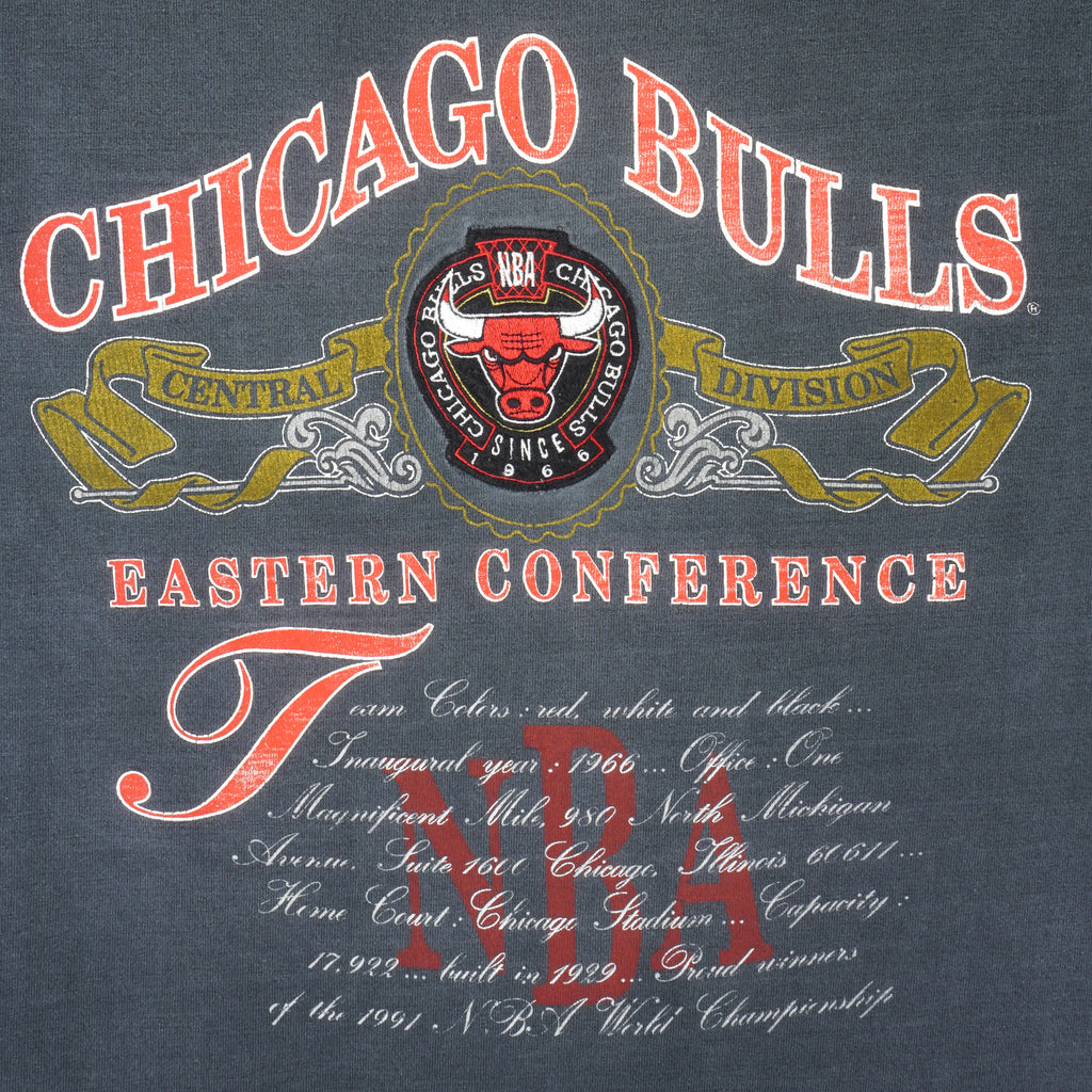 NBA (Nutmeg) - Chicago Bulls Eastern Conference T-Shirt 1990s X-Large Vintage Retro Basketball