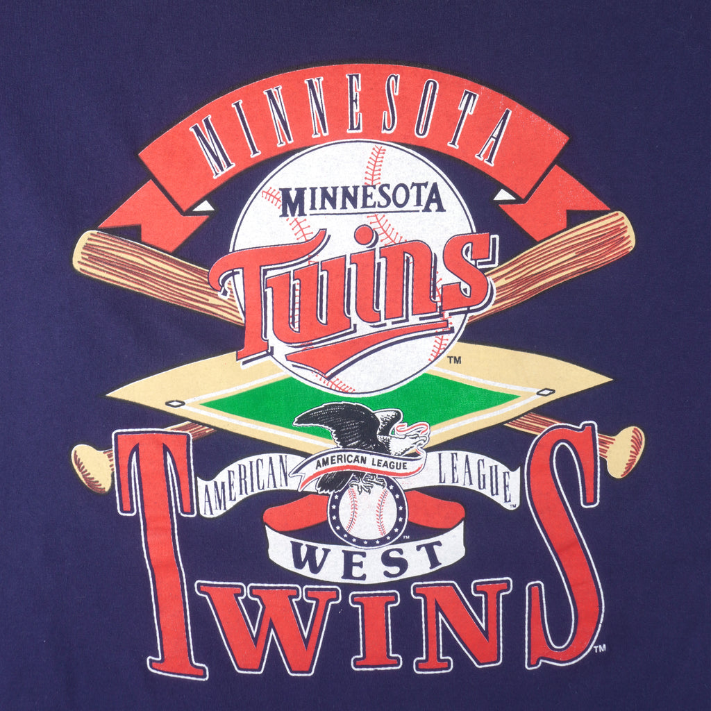 MLB (Nutmeg) - Minnesota Twins Big Logo T-Shirt 1990s Large Vintage Retro Baseball