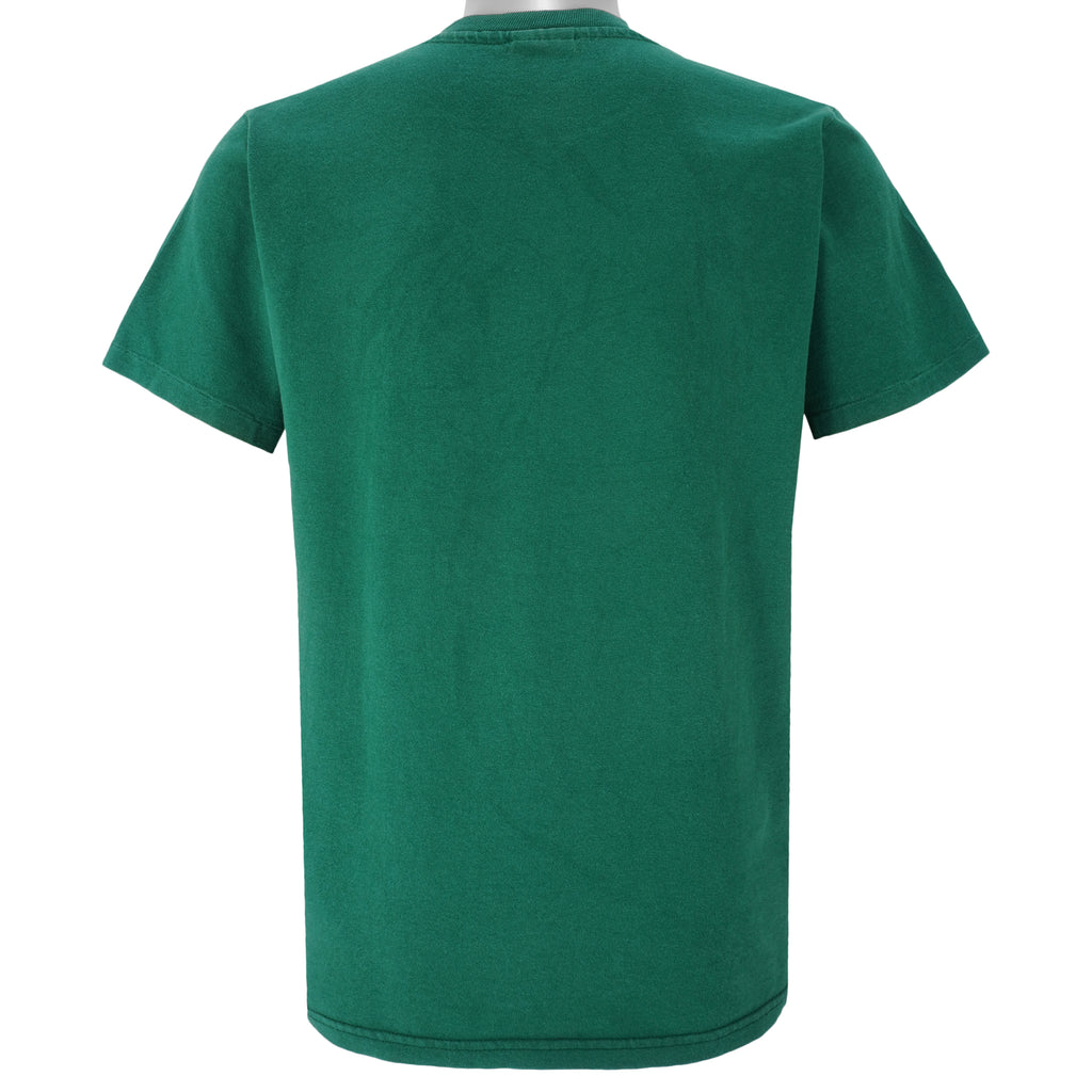 NBA (Hanes) - Green Milwaukee Bucks T-Shirt 1990s Large Vintage Retro Baseketball