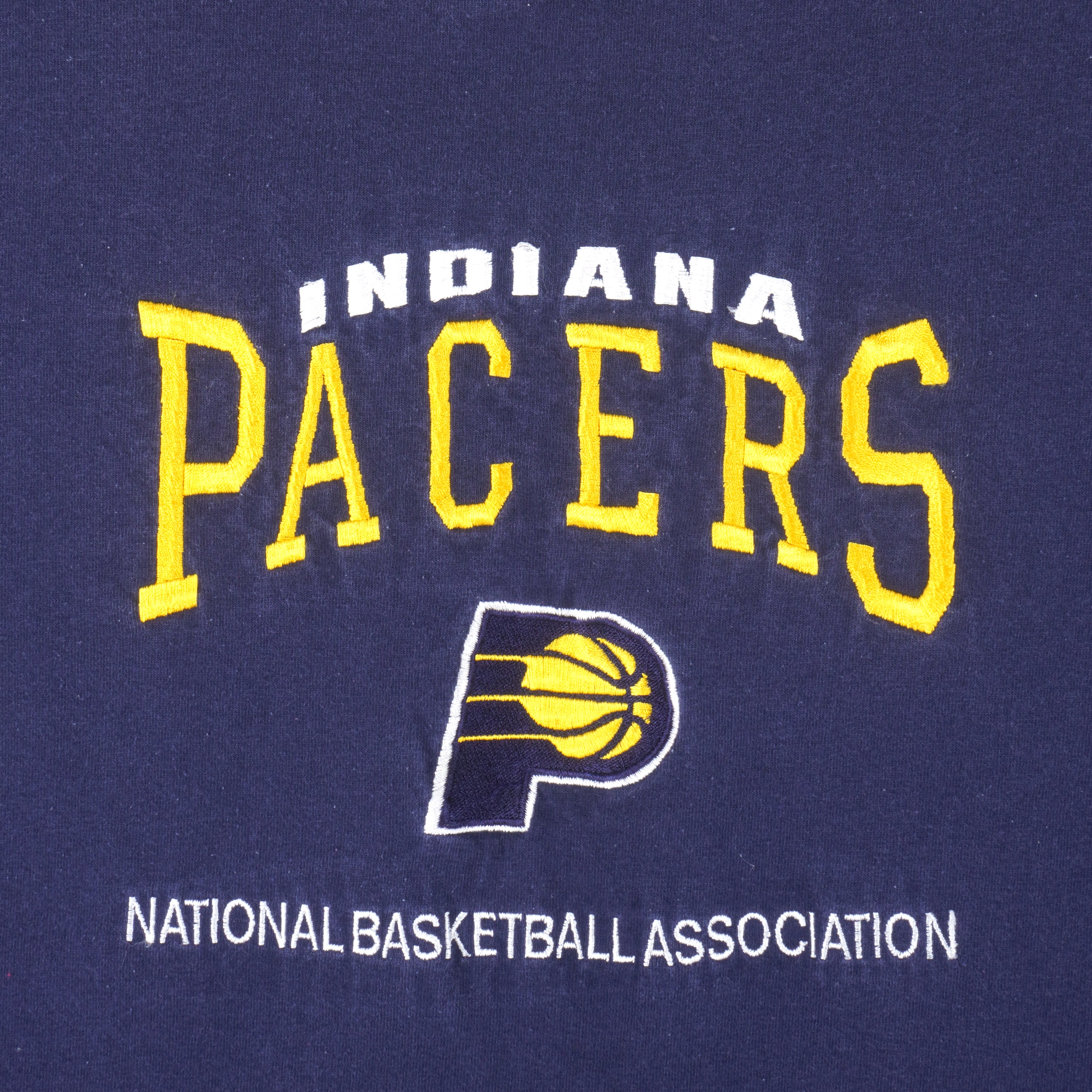 NBA (Lee) - Indiana Pacers Embroidered T-Shirt 1990s Medium Vintage Retro Basketball