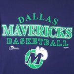 NBA (Team Hanes) - Dallas Mavericks Spell-Out T-Shirt 1990s Medium Vintage Retro