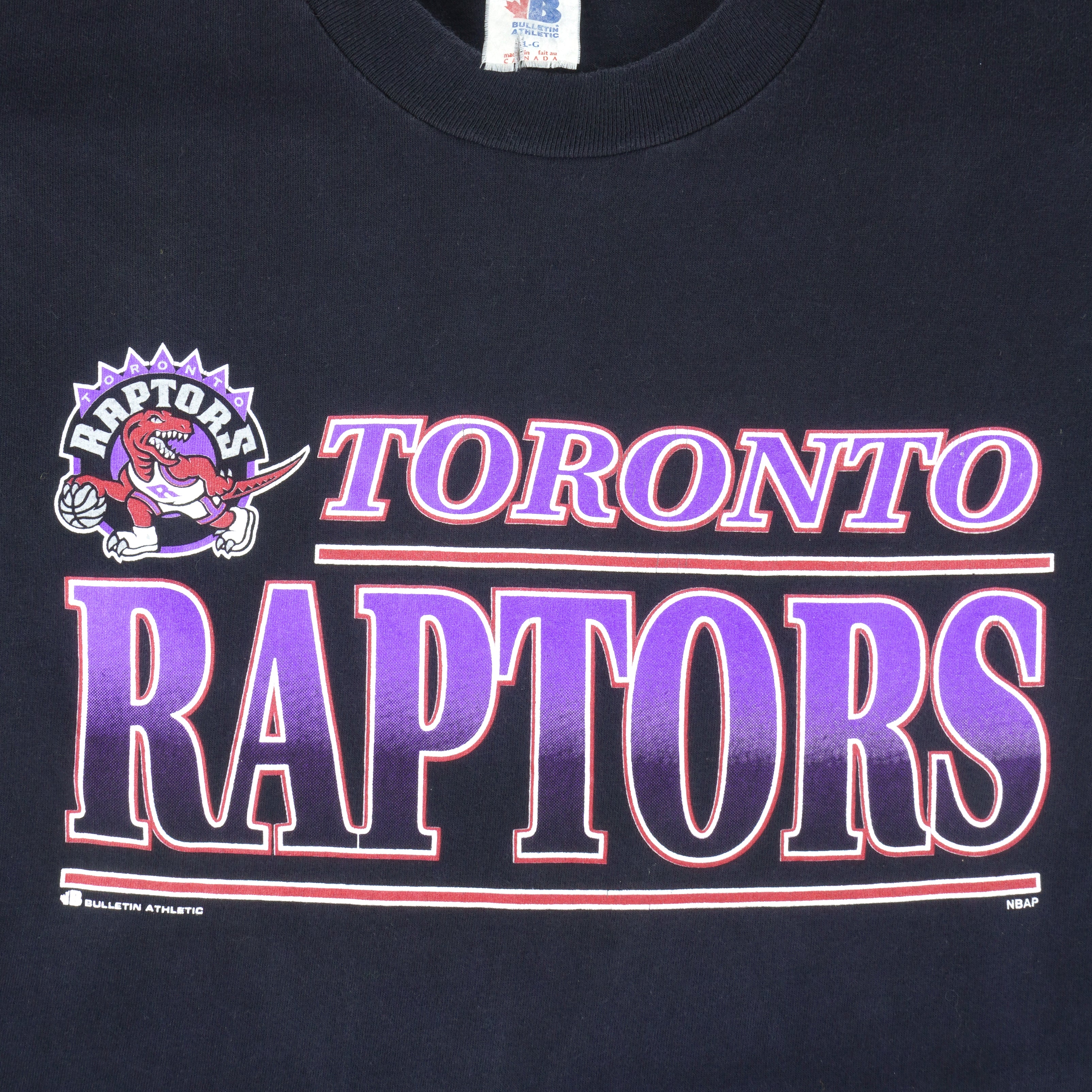 NBA (Bulletin Athletic) - Toronto Raptors T-Shirt 1990s Large Vintage Retro Basketball